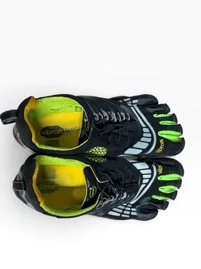 Vibram | Shoes | Vibram Fivefingers Komodosport Ls Barefoot Running ...